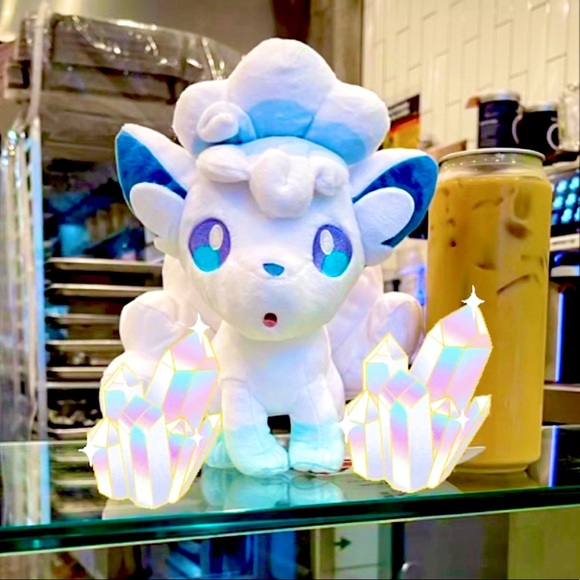 Pokémon Center ❄️🌨Vulpix Alolan Plushie - Picture 1 of 4